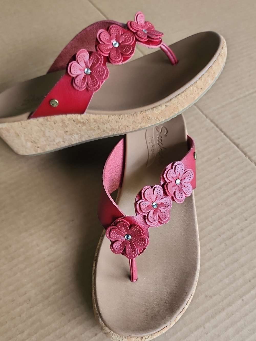 Skechers Cali Arch Fit Beverlee Floral Thong Sandals - Rare Blossom